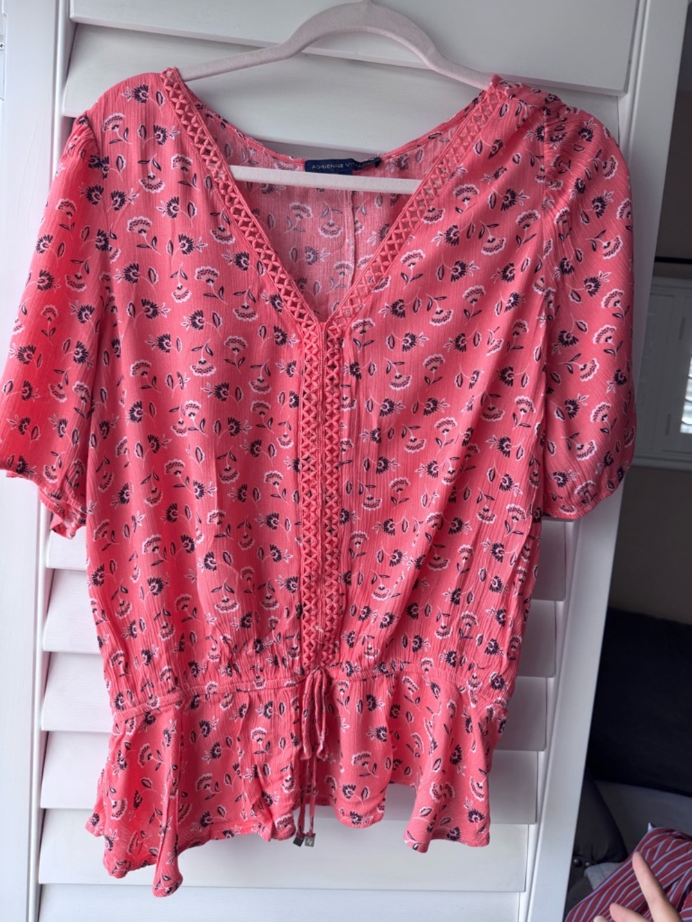 Adrienne Vittadini Coral Print V-Neck Drawstring Peplum Blouse